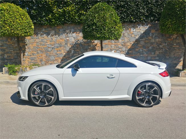 Audi-TT RS