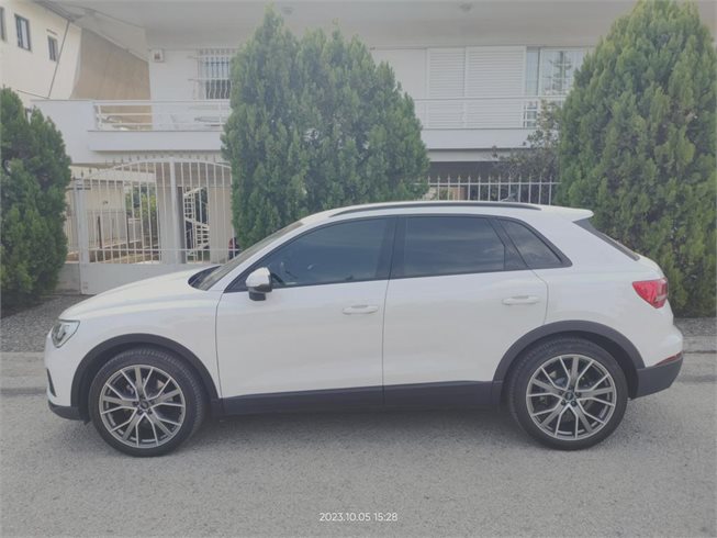 Audi-Q3