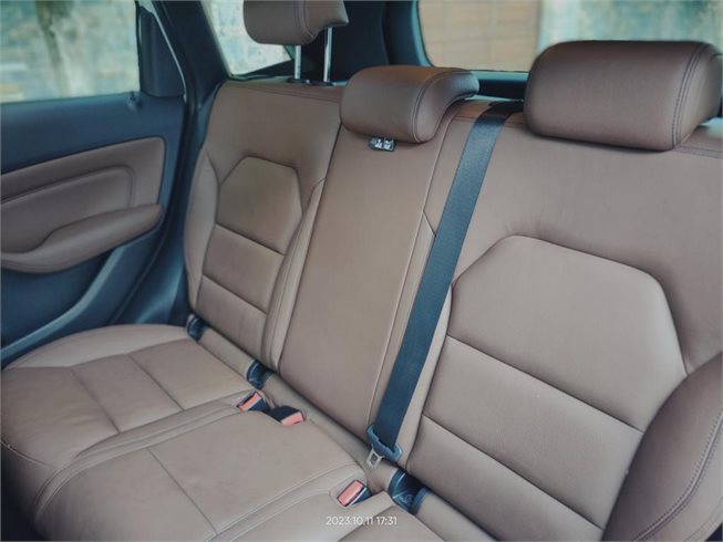 Mercedes-Benz-B 200