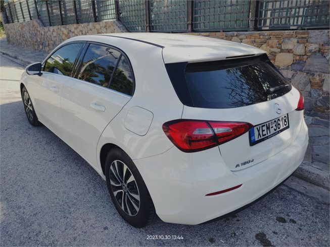 Mercedes-Benz-A 180