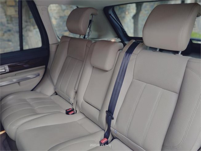 Land Rover-Range Rover Sport