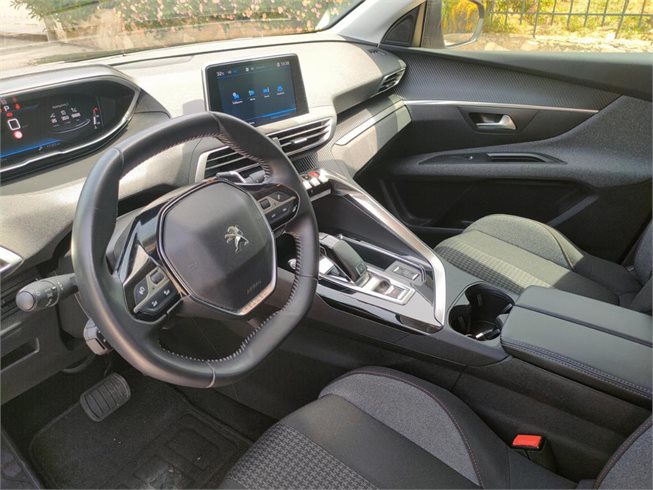 Peugeot-3008