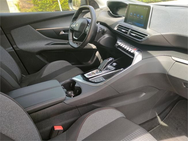 Peugeot-3008